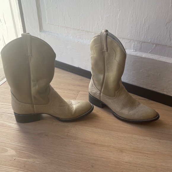 Cowtown Vintage Cowboy Boots - 9 1/2 - Picture 2 of 6